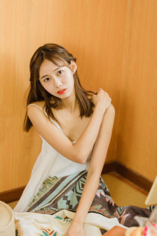 从后面抱着妈妈突然脸一红